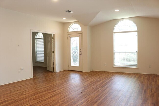Foto del edificio - 1811 W Pflugerville Pkwy