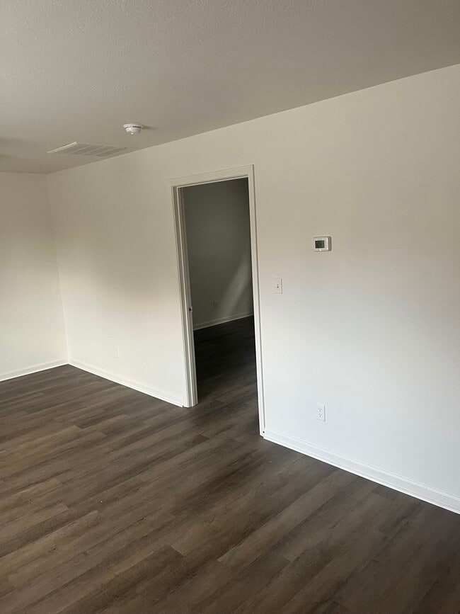 Foto del edificio - 132 E 12th St