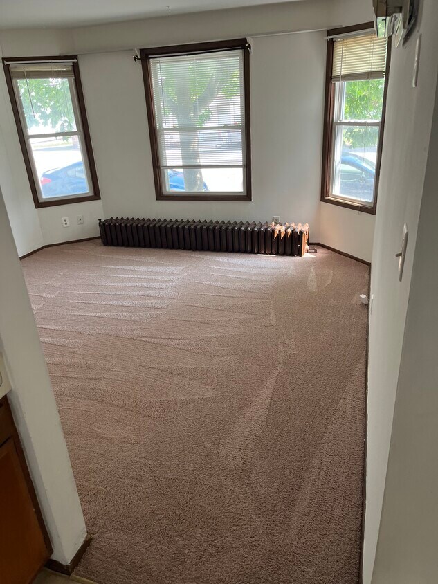 Foto principal - 521 W Main St