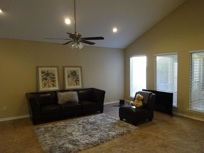 Foto del edificio - 17214 Meadow Butte Dr