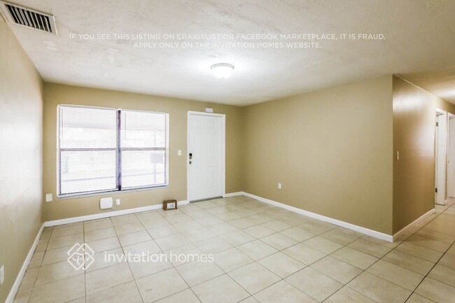 Foto del edificio - 4270 SW 49th Ct