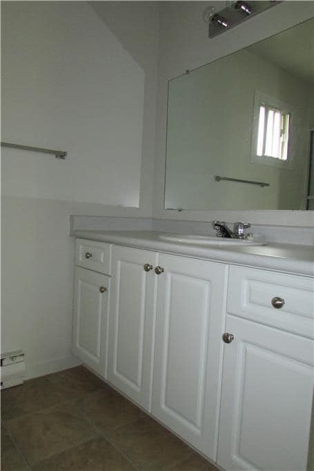 Building Photo - 305 Briarhill Ave