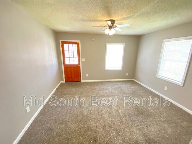 Foto del edificio - 2546 Deadrick Ave