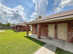 Building Photo - 3322A Carver Rd