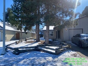 Building Photo - 1592 SW Wright St