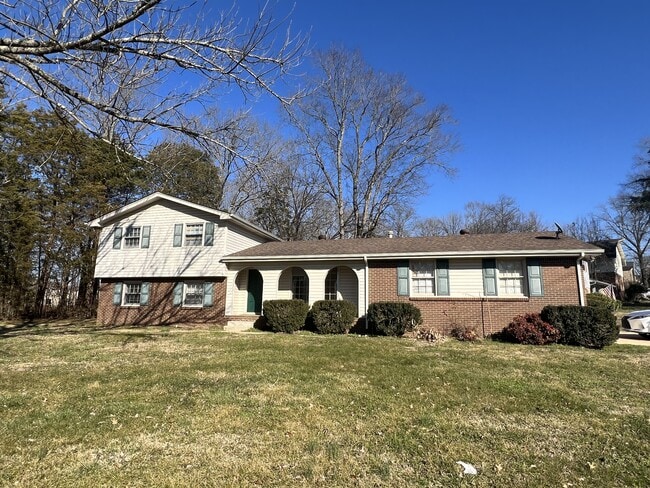 Photo - 2900 Moss Spring Dr (Nashville, TN) House