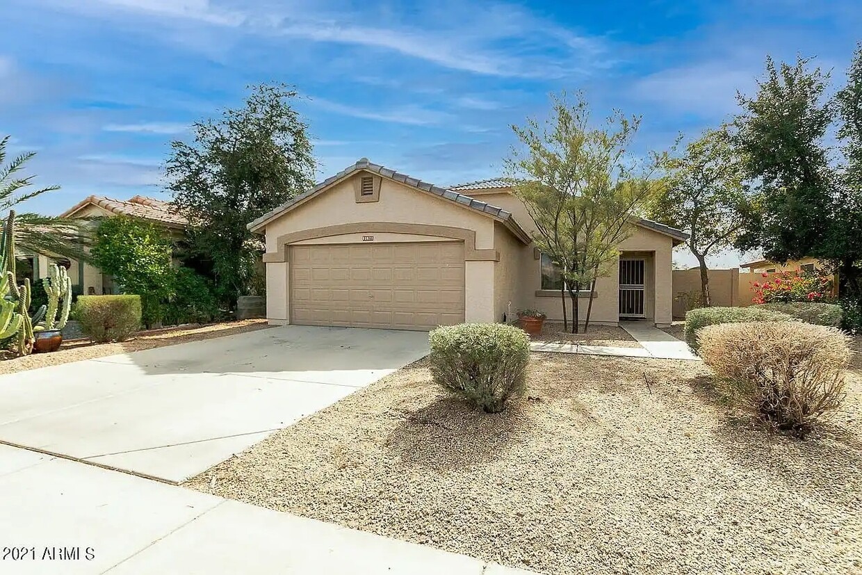Foto principal - 13677 W Ocotillo Ln