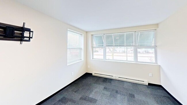 Foto del edificio - 1605 Schmedeman Ave