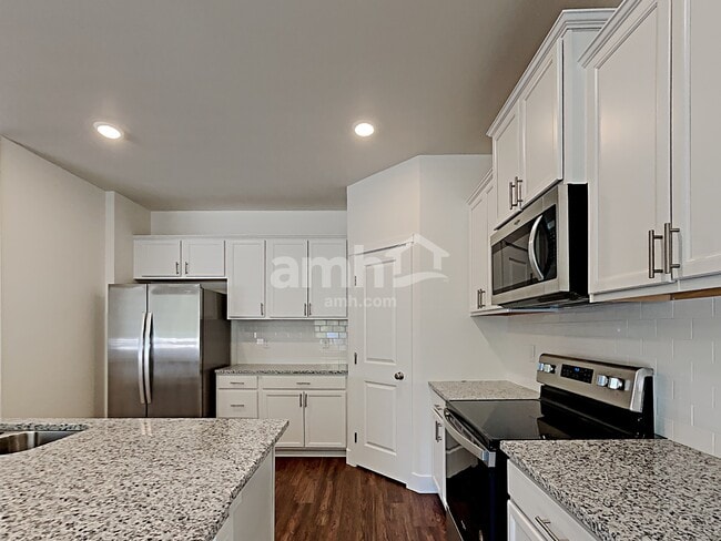 Building Photo - 12405 83rd Ave E