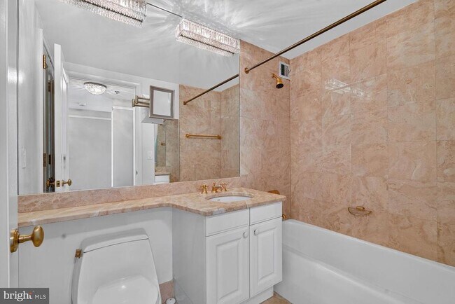 Foto del edificio - 1155 23rd St NW