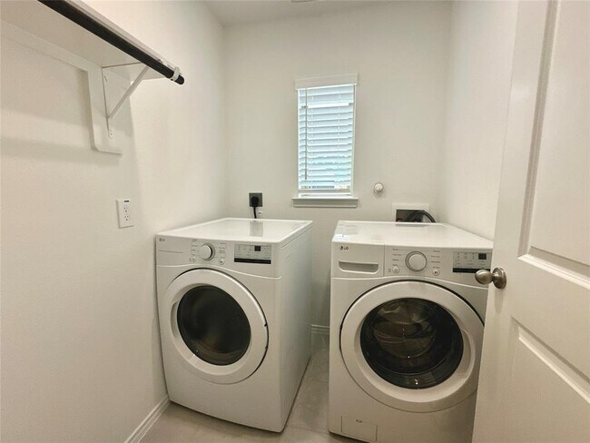 Foto del edificio - 3274 Old Ironwood Dr
