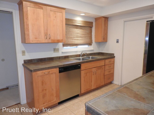 Foto del edificio - 3 br, 2 bath House - 6310 Henderson Drive