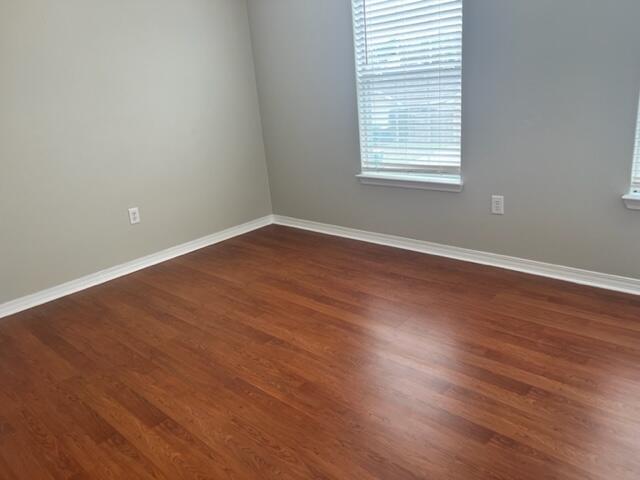 Foto del edificio - 1703 Colonial Ct