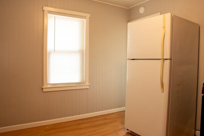 Foto del edificio - Two bedroom House in East Alton