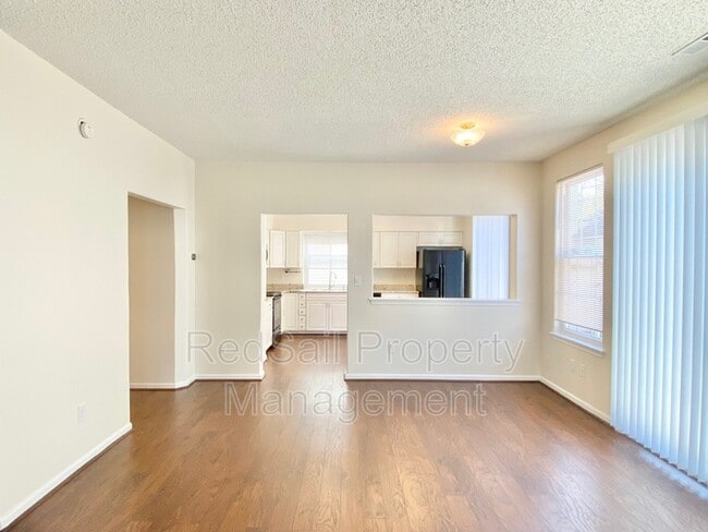 Building Photo - 129 Watson Dr