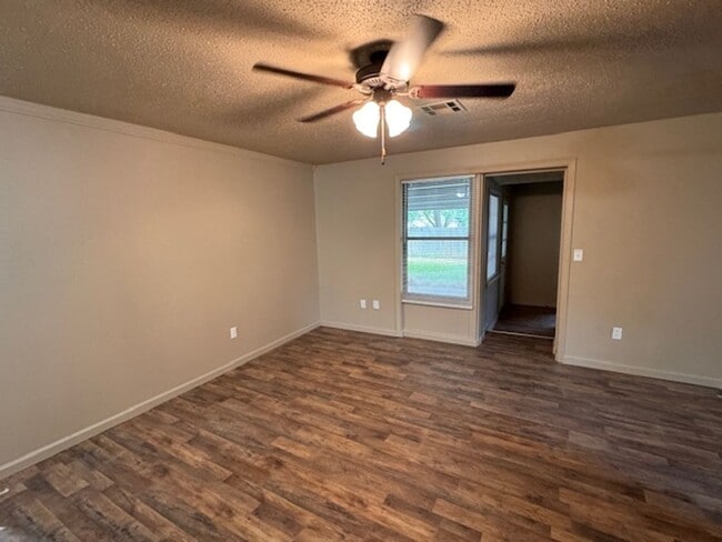 Building Photo - All brand new inside! A true 4 bedroom in Moore Schools, no carpet, All luxury vinyl plank!