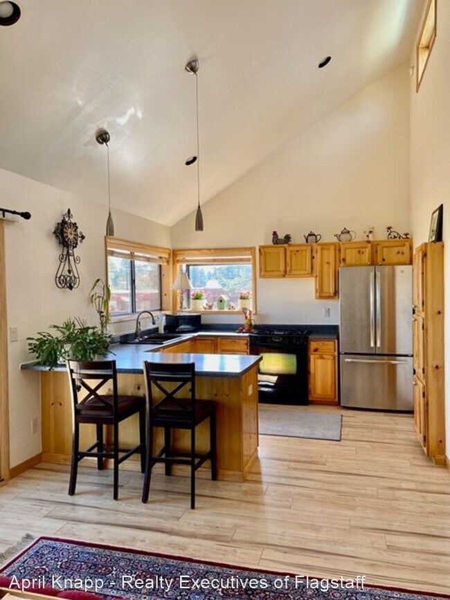 Building Photo - 1 br, 1 bath House - 13677 E Keith Dr