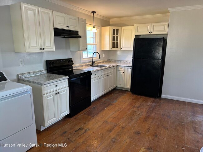 Foto del edificio - 1982-1984-1984 NY-32