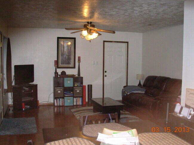 Building Photo - 1104 Taurus Cir