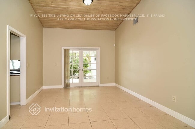 Foto del edificio - 14655 SW 139th Ct