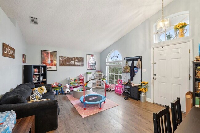 Foto del edificio - 6325 Chapel Pines Blvd