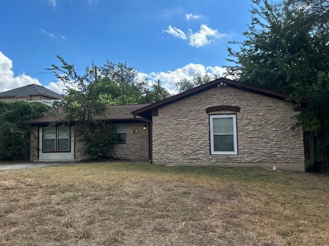 Building Photo - 6907 Dubuque Ln