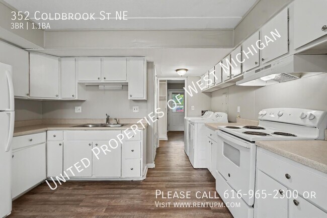 Foto del edificio - 352 Coldbrook St NE