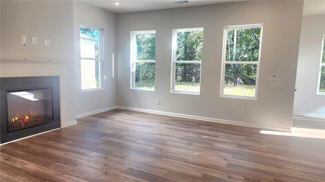 Building Photo - 1536 Ellie Ridge Ave