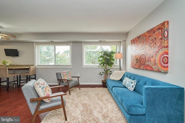 Foto del edificio - 3340 S 28th St