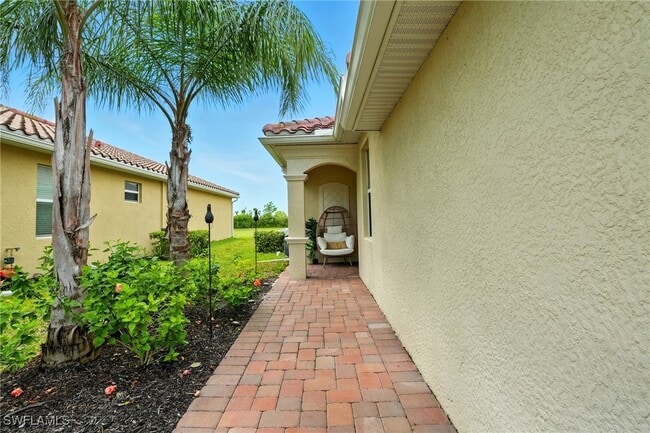 Building Photo - 1676 Alameda Dr