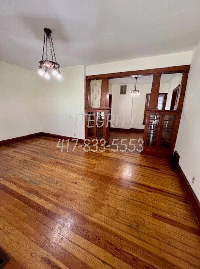 Building Photo - 946 S Missouri Ave