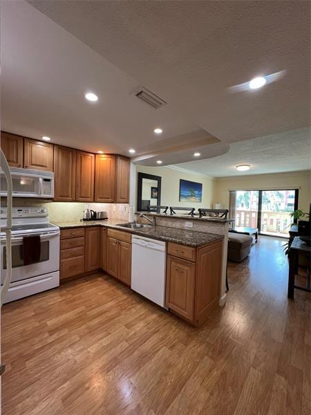 Building Photo - 900 River Reach Dr