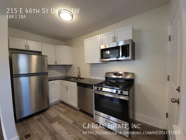 Building Photo - 215 E 46th St
