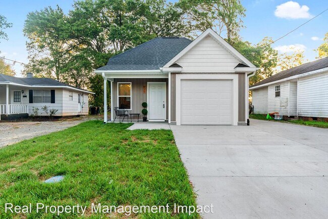 Foto del edificio - 3 br, 2 bath House - 439 Fulton Street