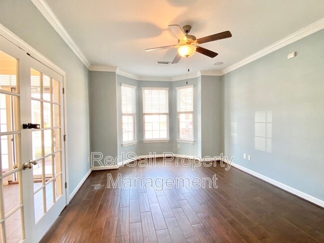 Foto del edificio - 116 Peyton Randolph Dr