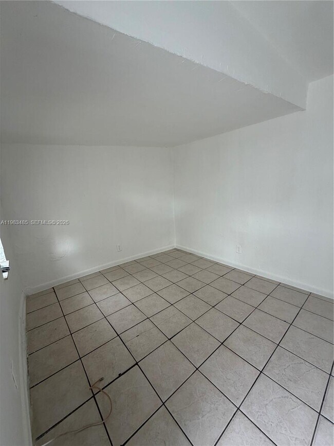 Foto del edificio - 626 NW 10th Terrace