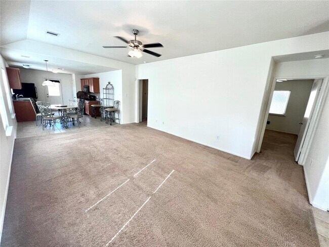 Foto del edificio - 1922 Blossom Breeze Ln