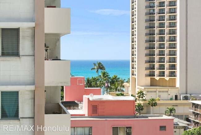 Foto del edificio - 1 br, 1 bath House - 2440 Kuhio Ave Apr 803