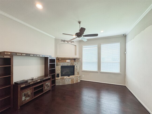Foto del edificio - 4714 Western Brook Dr