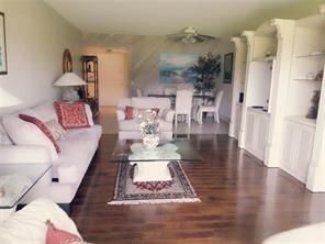 Building Photo - 3000 N Palm Aire Dr
