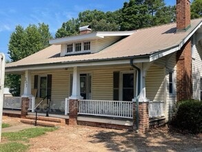 Building Photo - 207 E Pritchard St