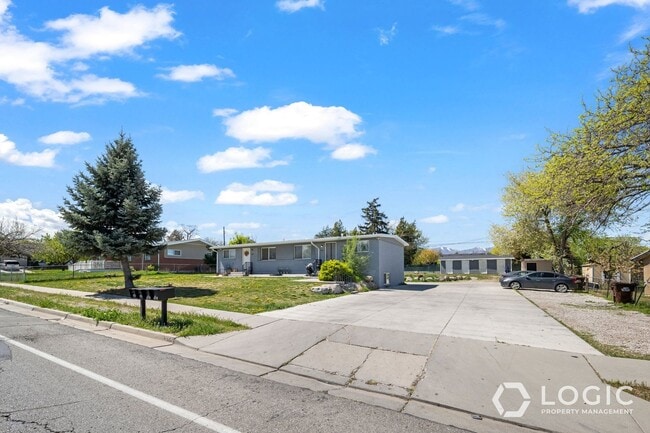 Photo - 4222 S 4800 W Apartment