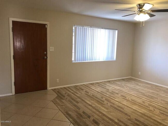 Foto del edificio - 7326 E Latham St