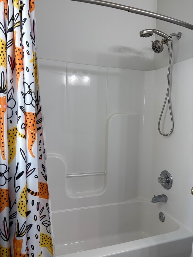 Foto del edificio - 4717 Farm Lake Dr