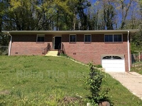 Building Photo - 413 Fernbrook Ave