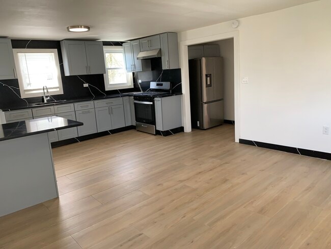 Foto del edificio - 424 Dixwell Ave