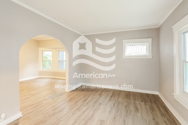 Building Photo - 5242 Lyon Ave