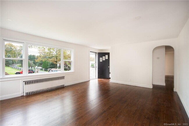 Building Photo - 78 Stanton Dr