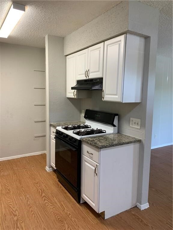 Foto del edificio - 6920 Bennett Ave