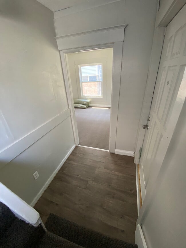 Photo - 904 N Pine St House